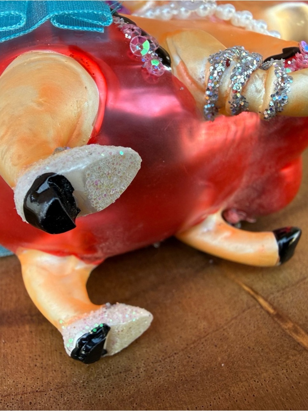 BestPysanky Fashion-Forward Pig Vibrantly Colored Glass Christmas Ornament 🐷 - Picture 12 of 13